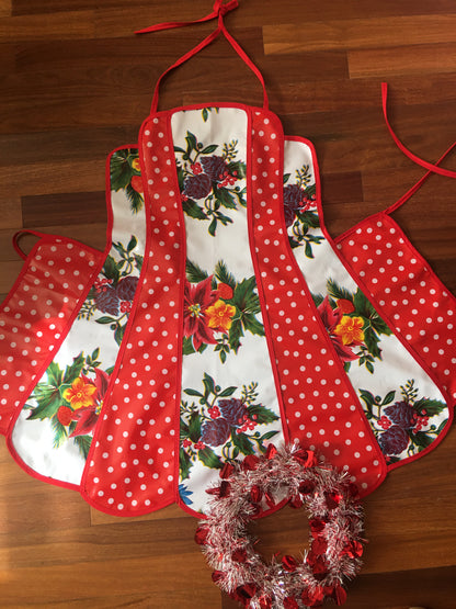 White Vintage Christmas Retro Oilcloth Apron