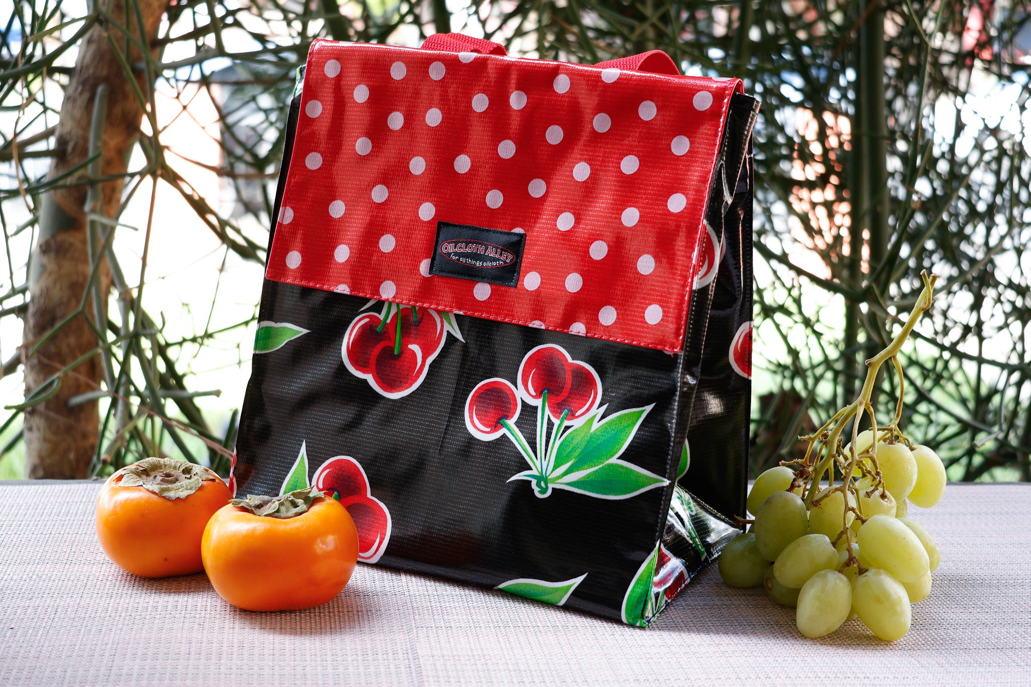 Oilcloth Insulated Lunch Bag Black Cherry