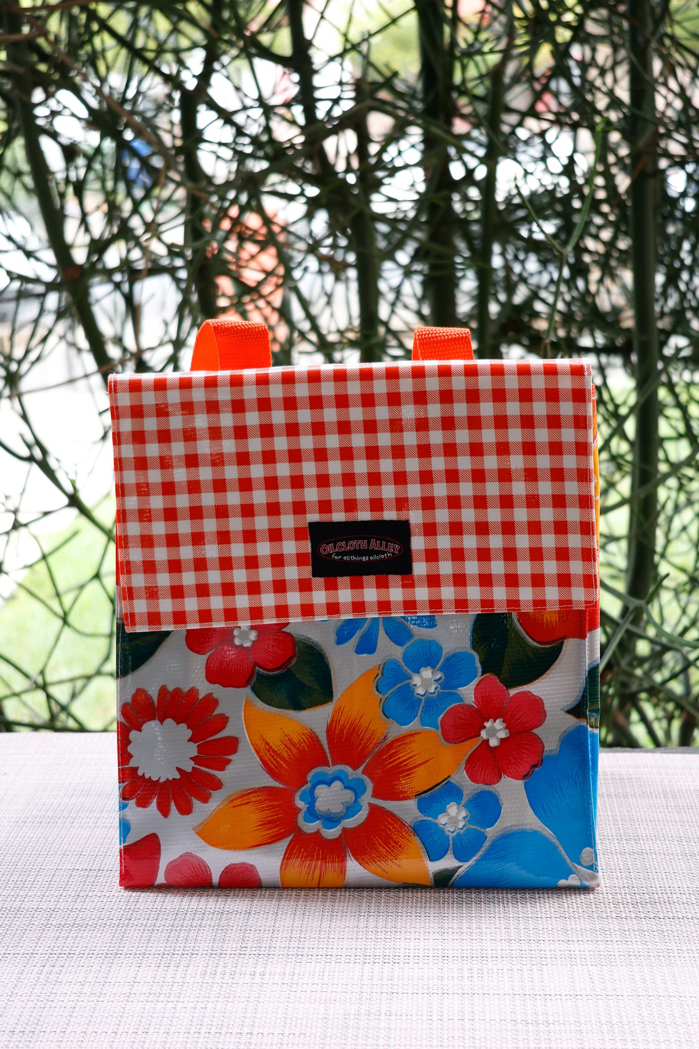 Oilcloth Insulated Lunch Bag - Silver Flora