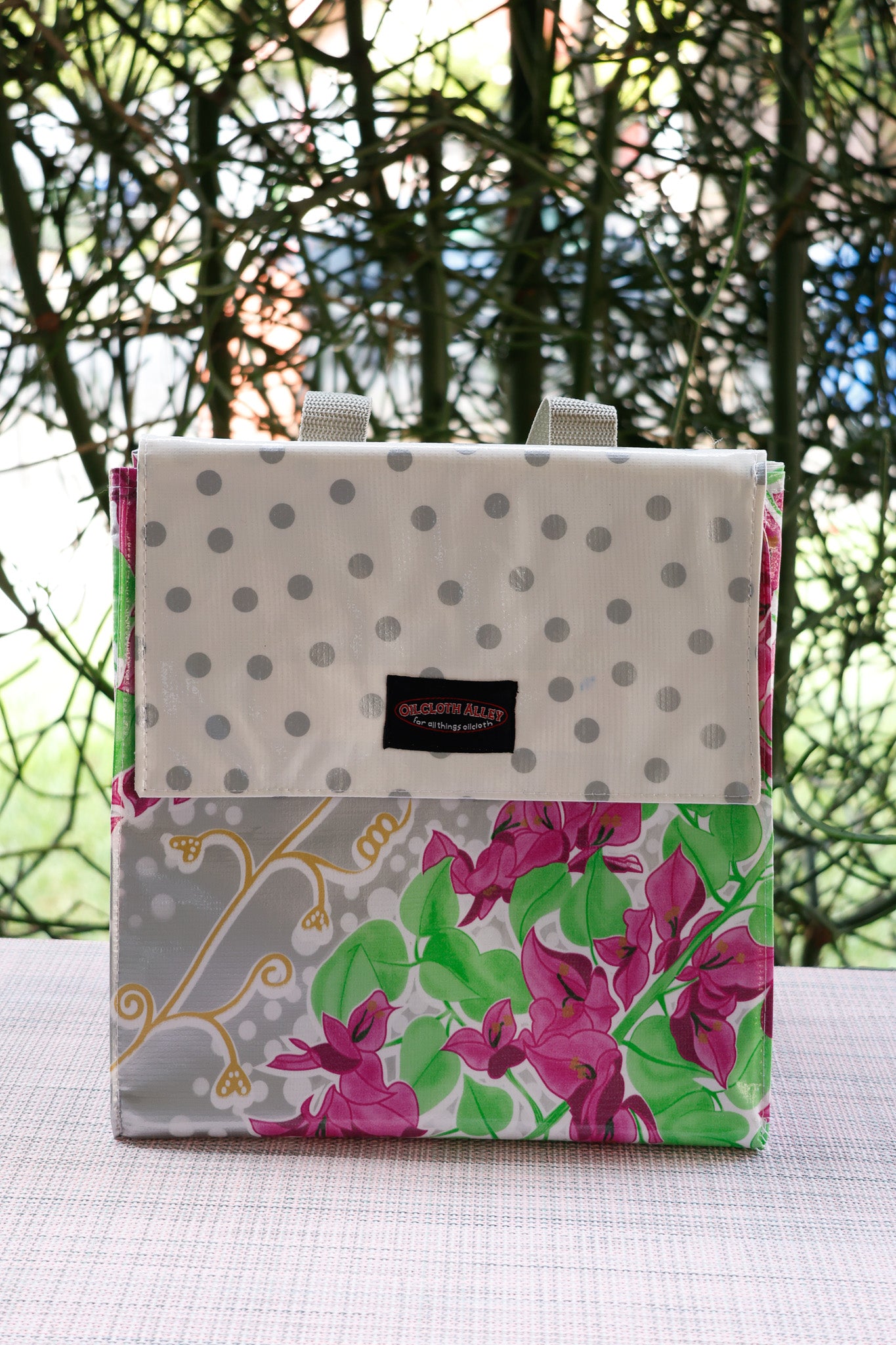 Oilcloth Insulated Lunch Bag - Silver Bougainvillea