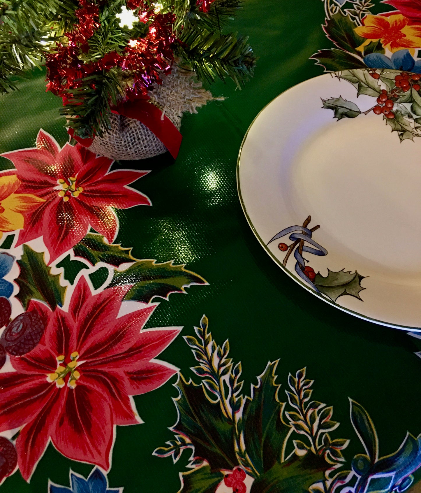 Green Vintage Christmas Oilcloth Tablecloths